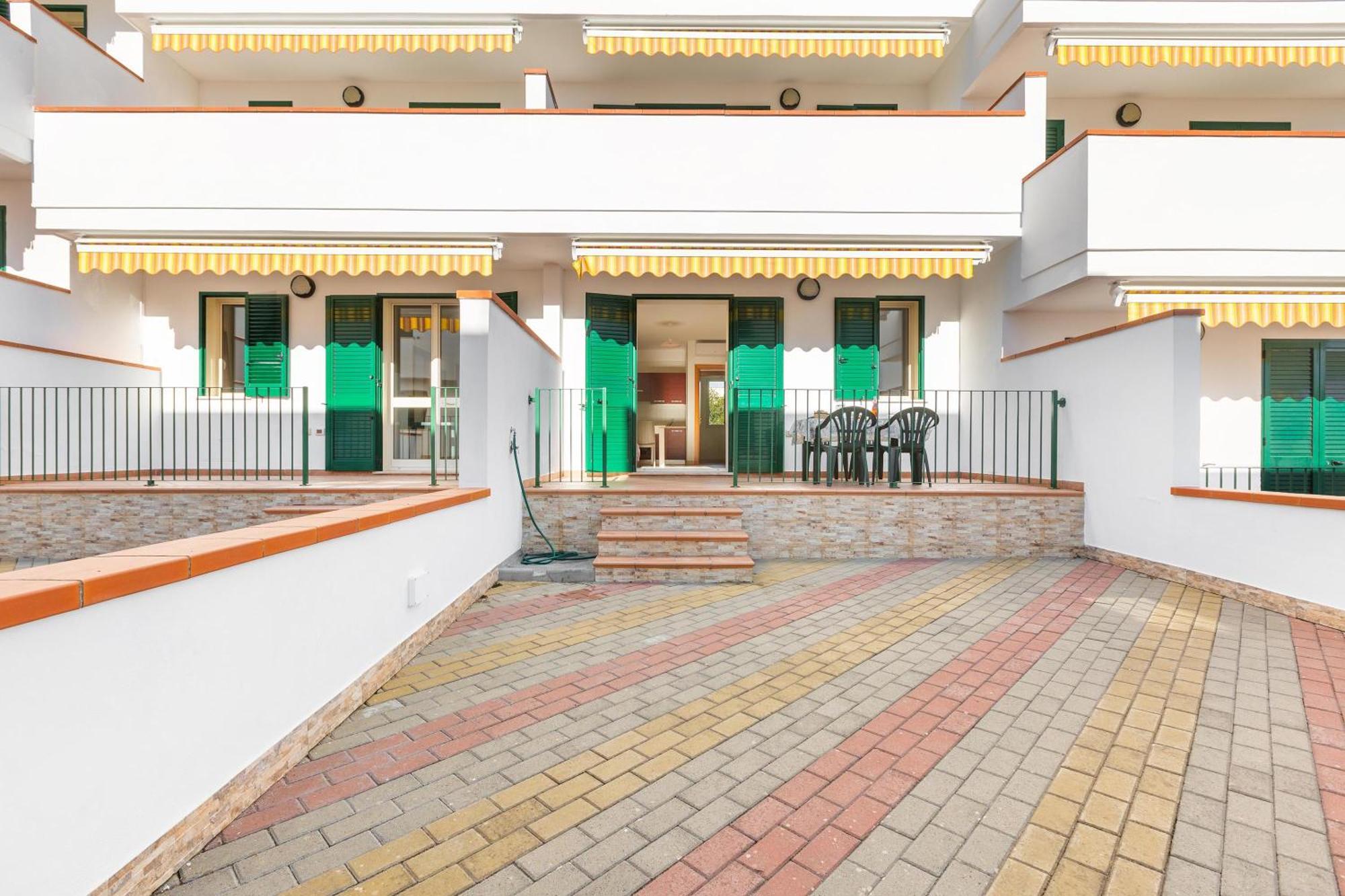Blusea Beach Apartments San Pietro in Bevagna Εξωτερικό φωτογραφία